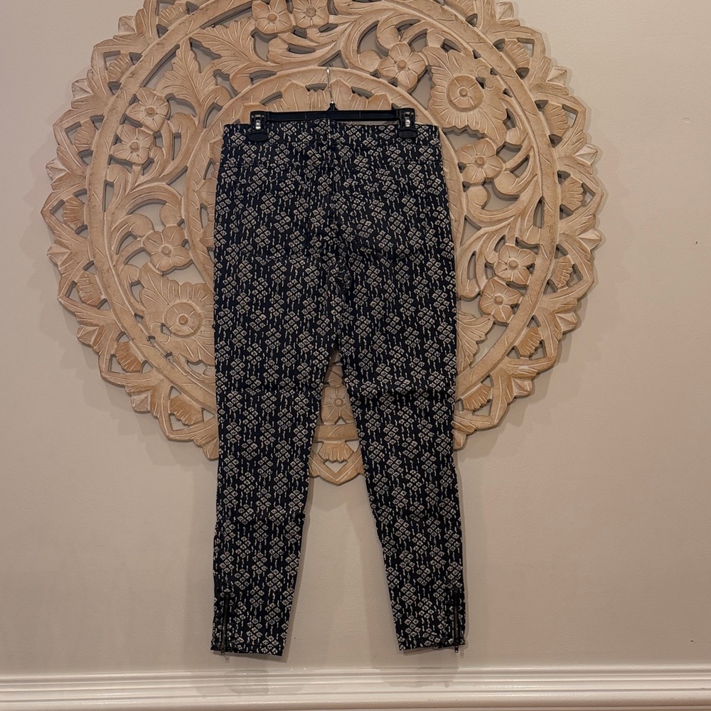 Pilcro Navy Geometric Pattern Pants - Picture 2 of 4
